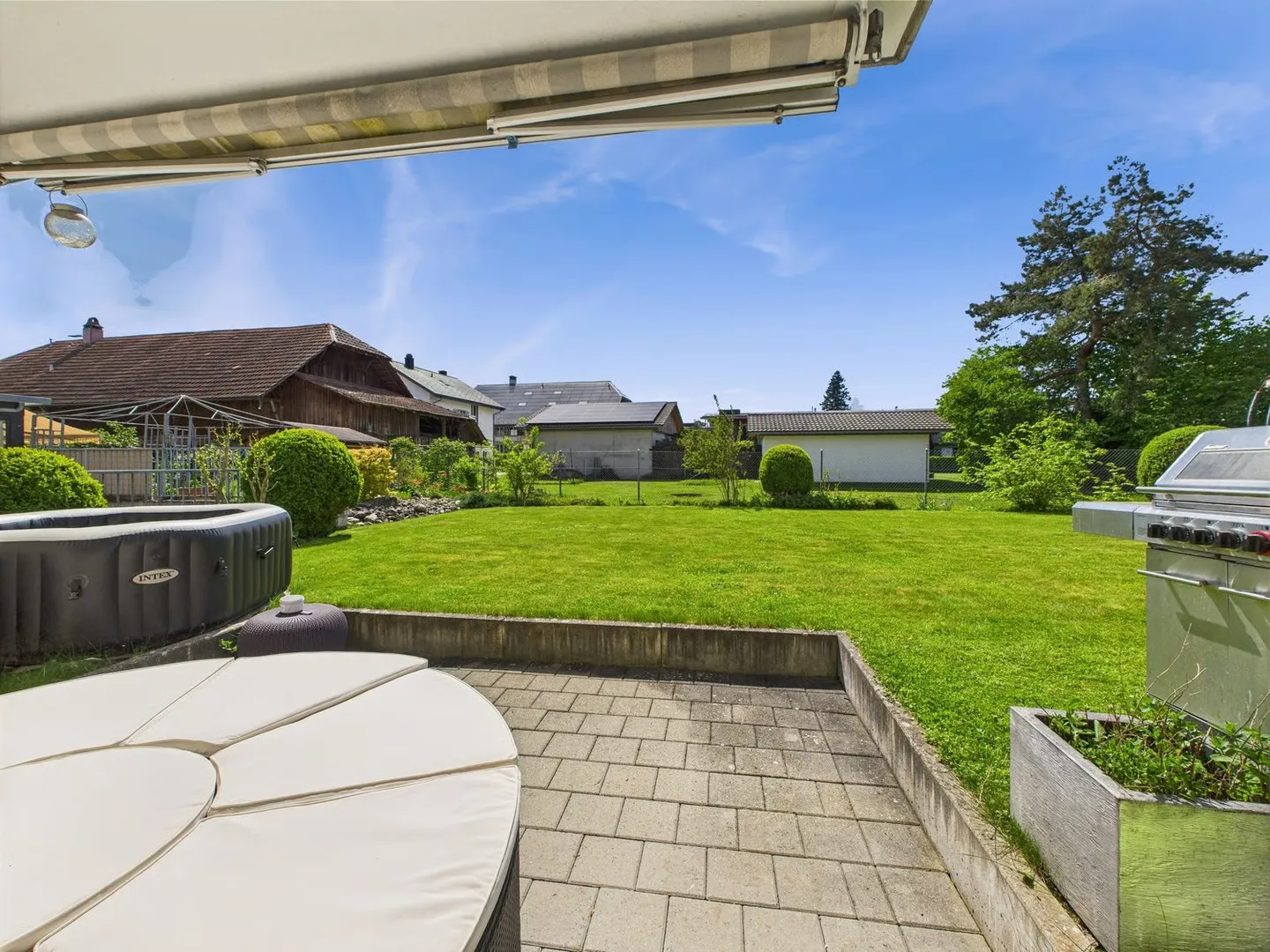 MODERNE AVEC SPACIEUSE TERRASSE DE JARDIN & EHP - Photo 8 sur 11