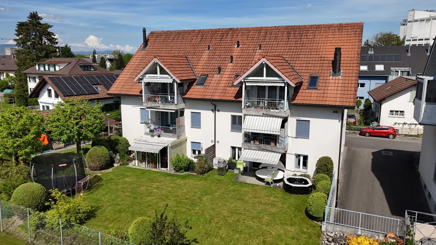 MODERNE AVEC SPACIEUSE TERRASSE DE JARDIN & EHP - Photo 9 sur 11