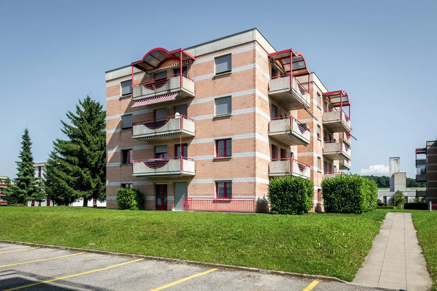 Nice 2½ room apartment with balcony - Photo 1 of 3