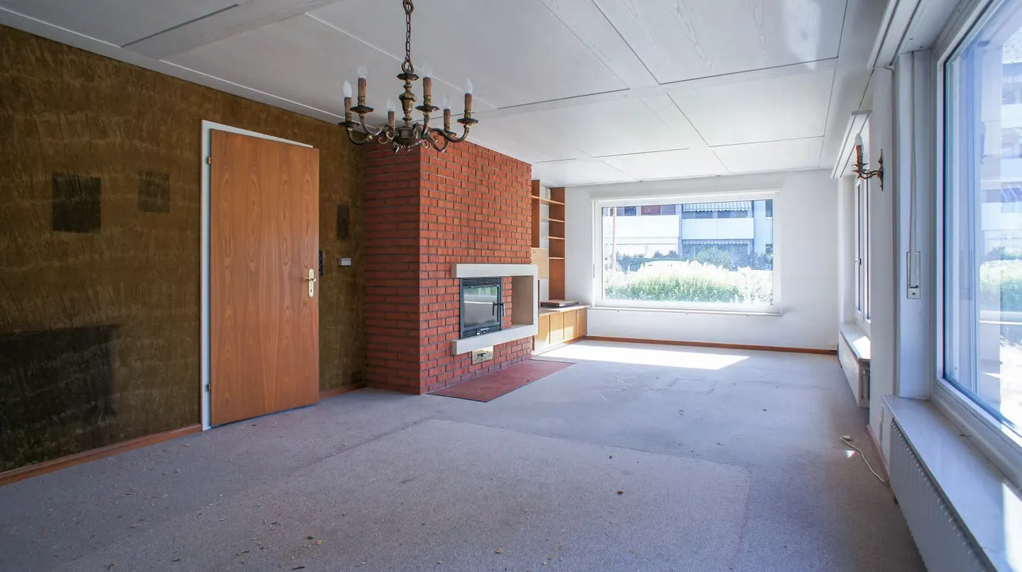 Grosszügiges Einfamilienhaus mit Pool - Foto 12 von 21