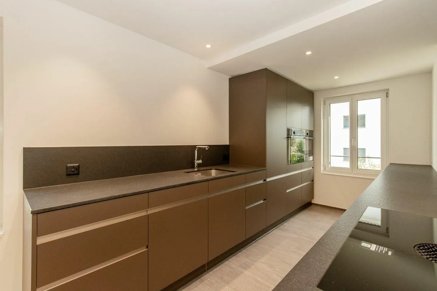 Casa unifamiliare indipendente di 6,5 stanze - Foto 2 di 13