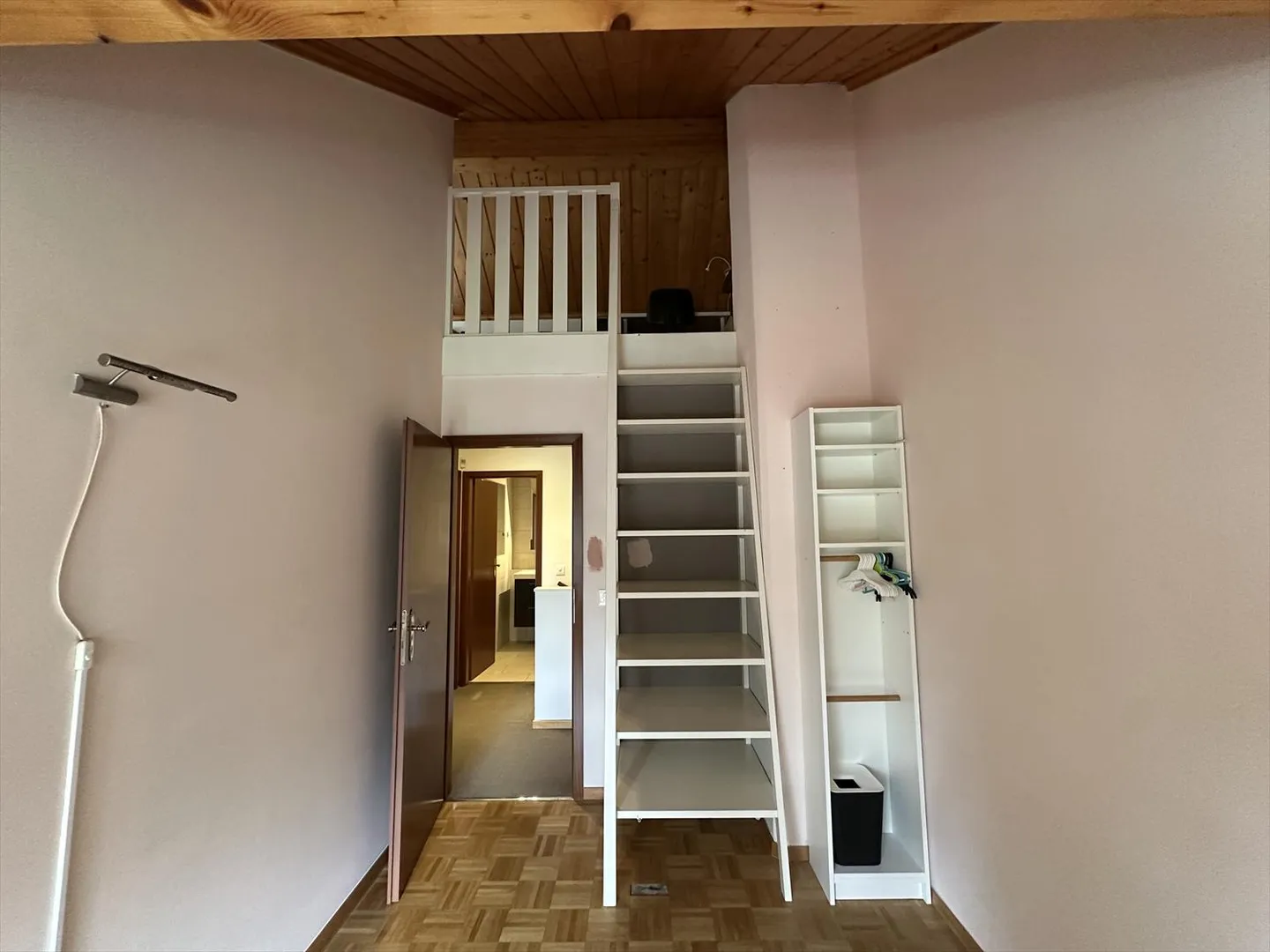 Semi-Detached House 5.5 Rooms - Photo 7 of 10