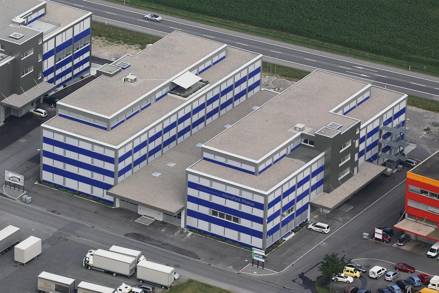 Locale commerciale ad Alpnach Dorf - Foto 1 di 3