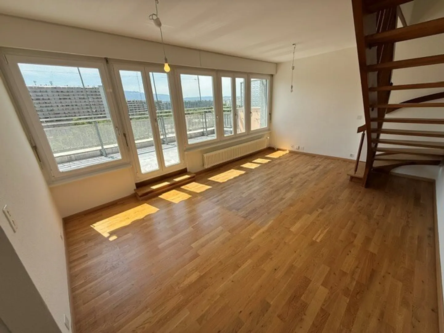 Duplex apartment with 4 rooms in Onex - Photo 4 of 7