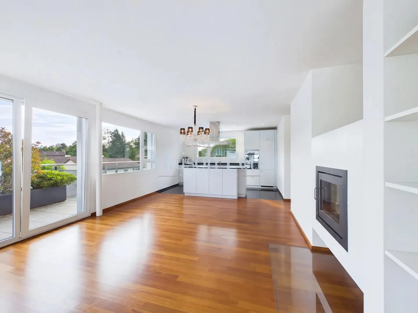 Stylish Attic Apartment in Zurich - Photo 2 of 13