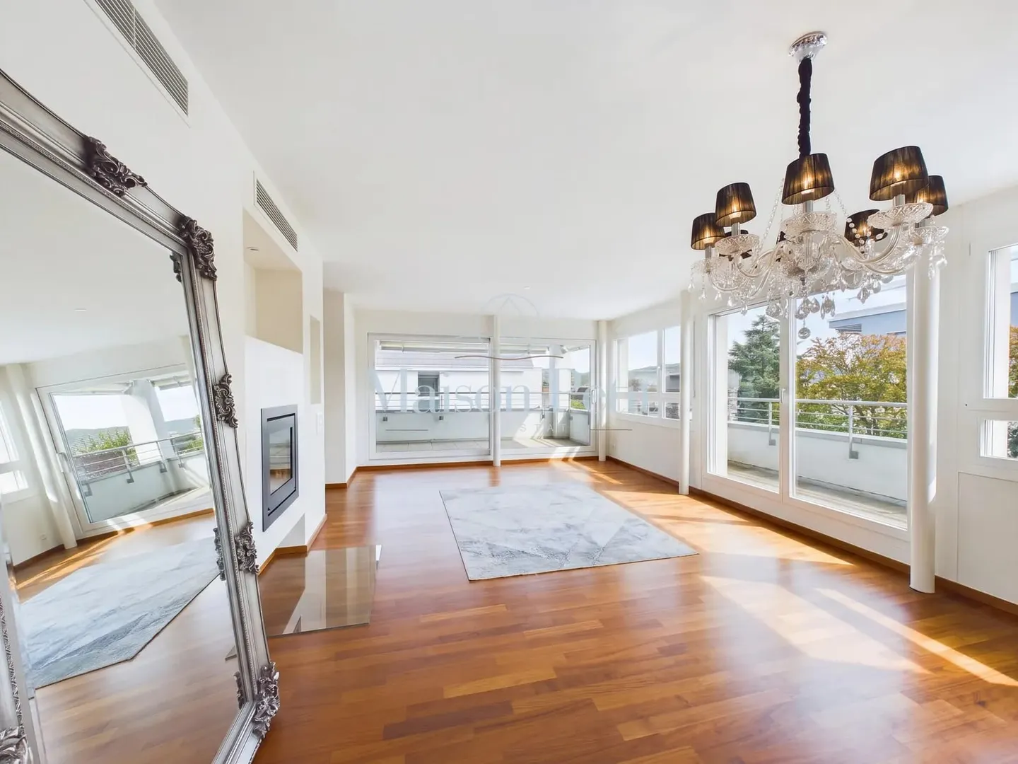 Stylish Attic Apartment in Zurich - Photo 5 of 13