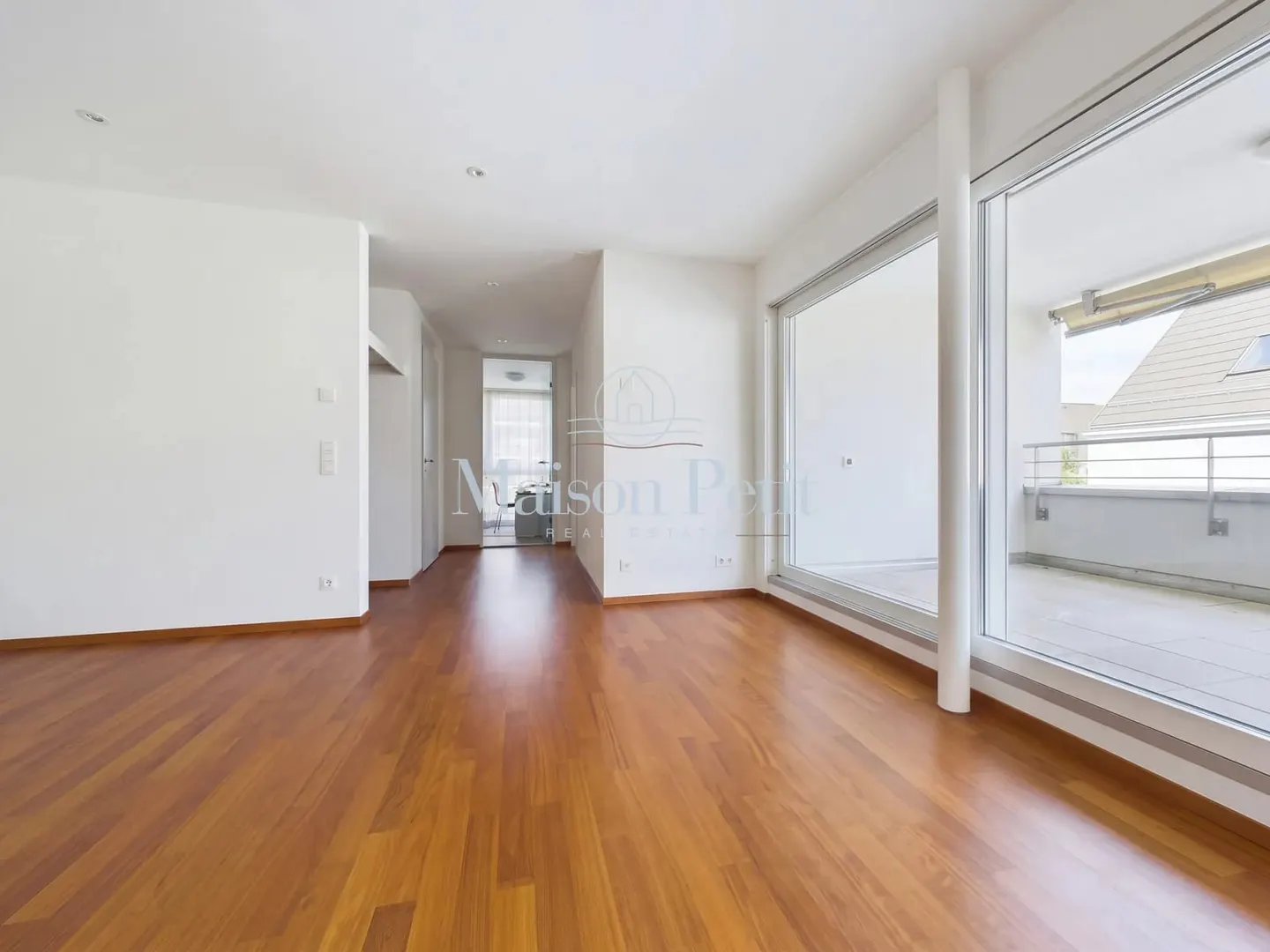 Stylish Attic Apartment in Zurich - Photo 10 of 13