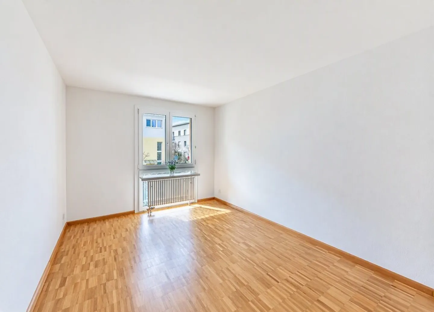 Charming Maisonette Apartment - Photo 10 of 12
