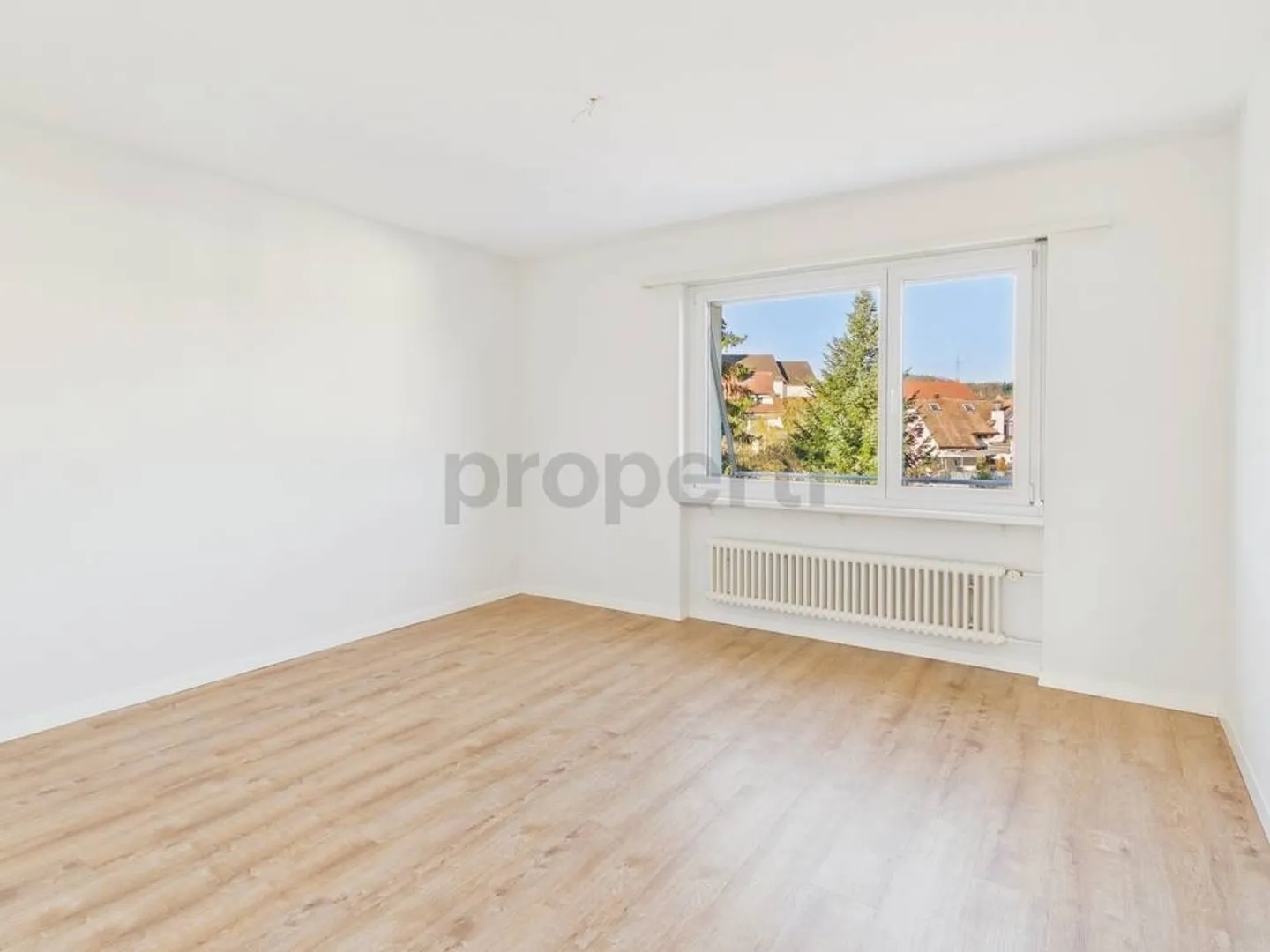 Geräumige Wohnung mit Balkon - Foto 4 von 8