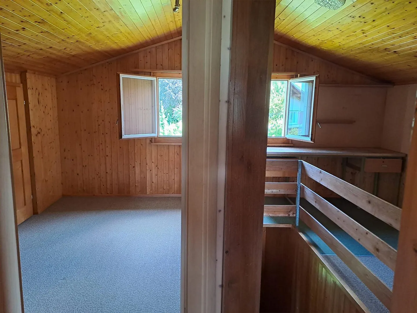 Detached 7-room house in a unique elevated location for rent - Photo 9 of 15