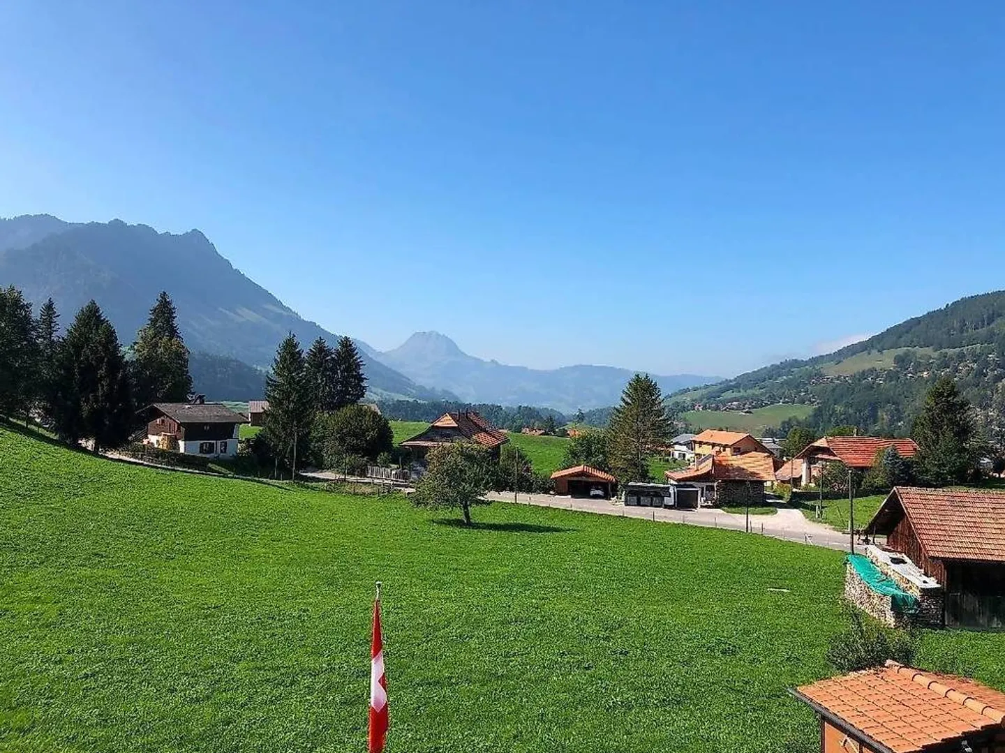 CHARMEY - 4.5 rooms in a quiet neighborhood - Photo 4 of 5