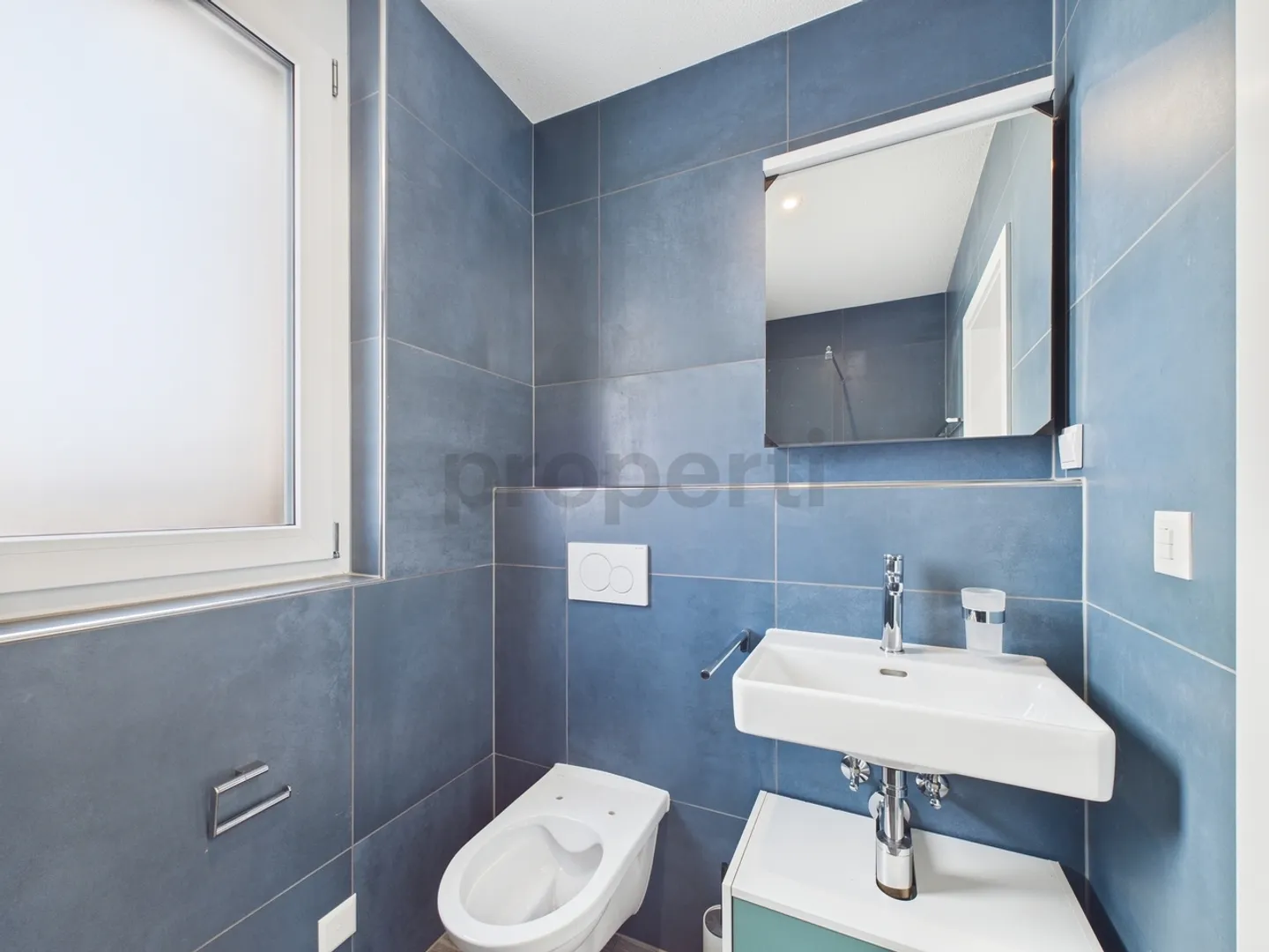 Spazio attraente per negozio o studio con cucina moderna in posizione centrale a Frauenfeld (TG) - Foto 7 di 8