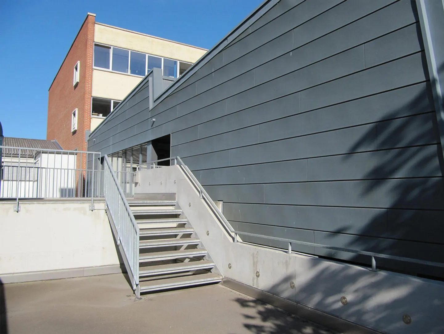 Ufficio compartimentato in ufficio condiviso - Foto 7 di 8