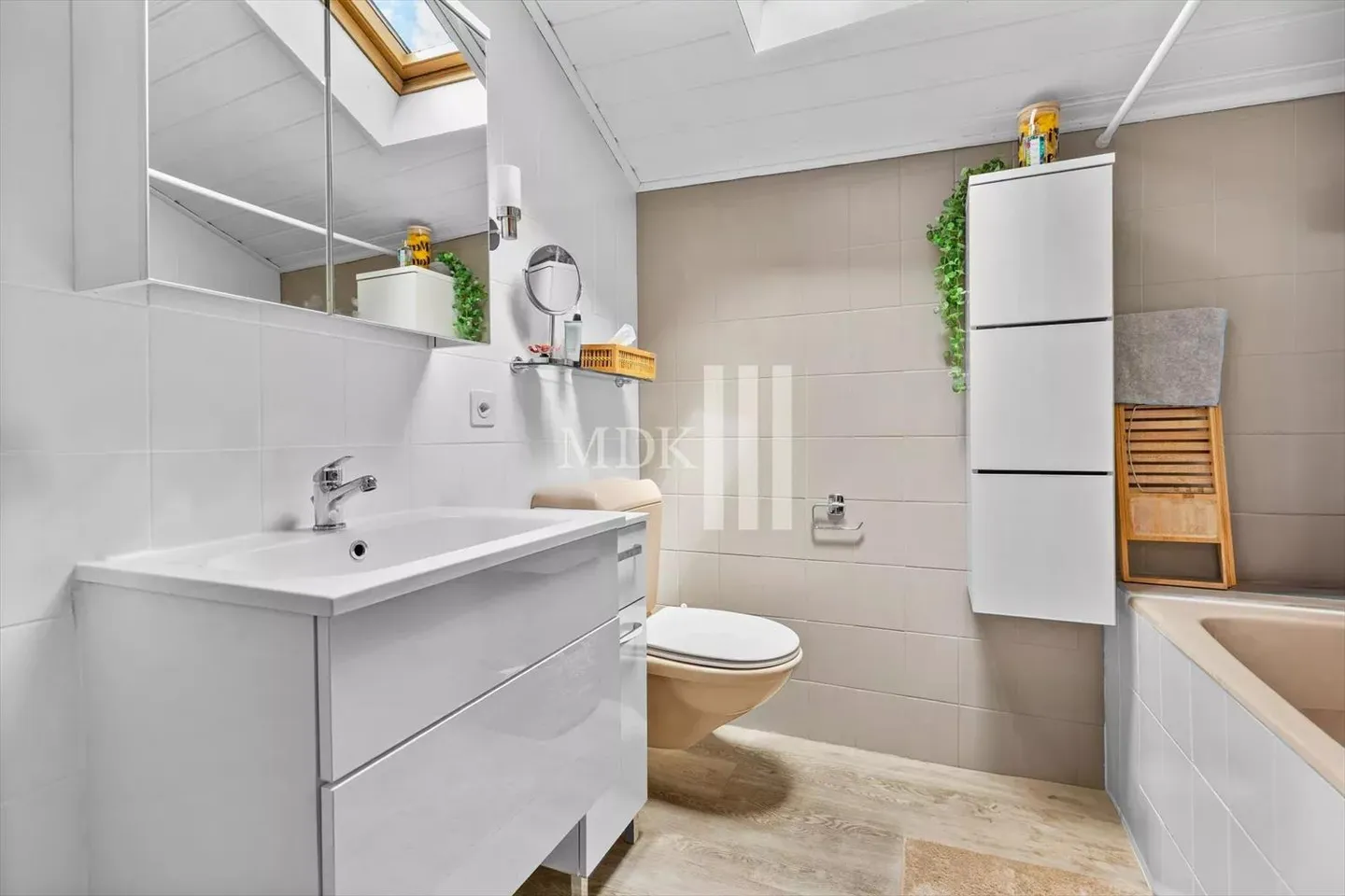 Charming Apartment in Fully - Photo 6 of 7