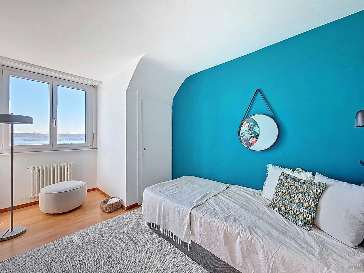 Villa with panoramic view of Lake Neuchâtel - Photo 8 of 13