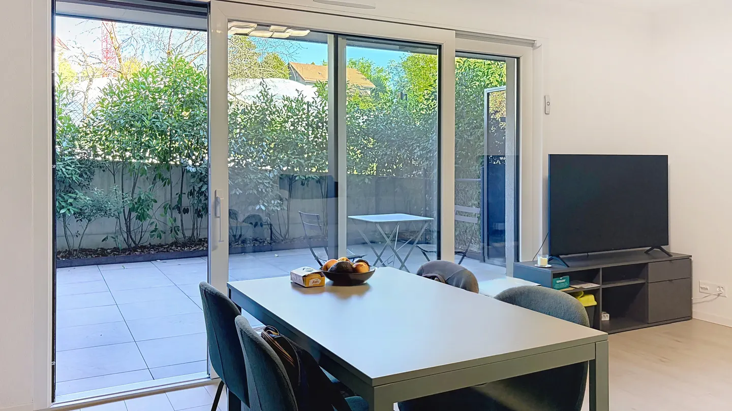 Studio for sale - Photo 2 of 10