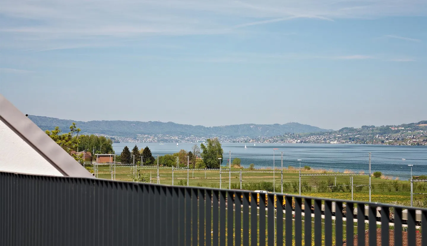 Meraviglioso attico con vista lago - Foto 7 di 9