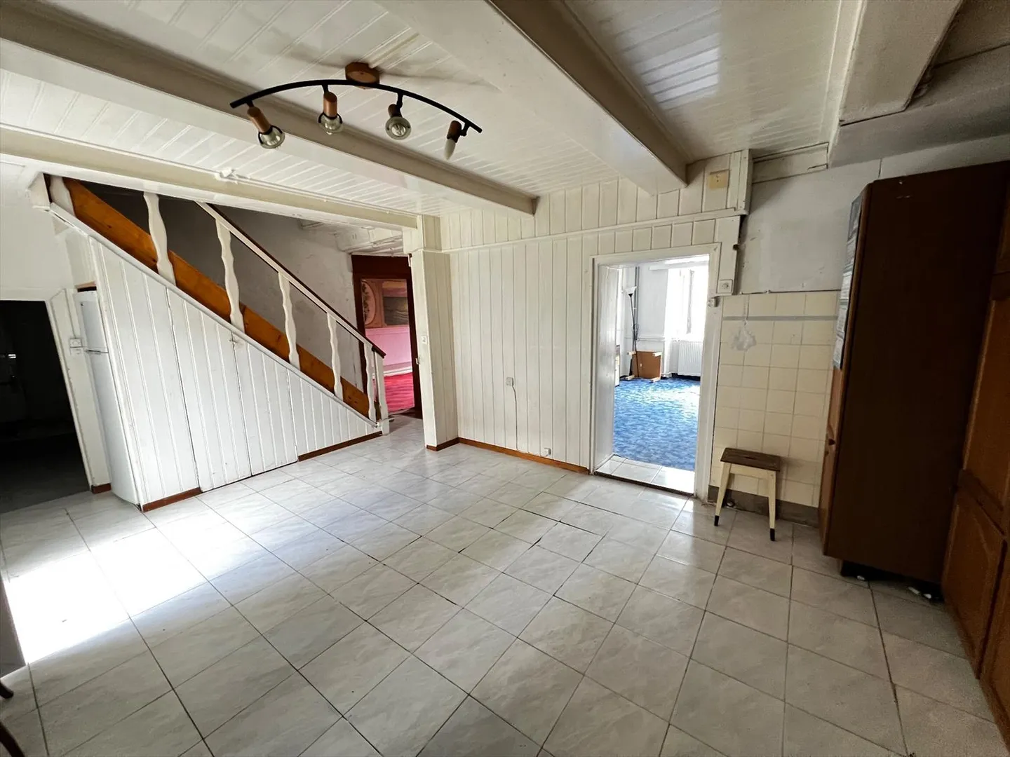 «Stadthaus komplett zu renovieren» - Foto 9 von 13