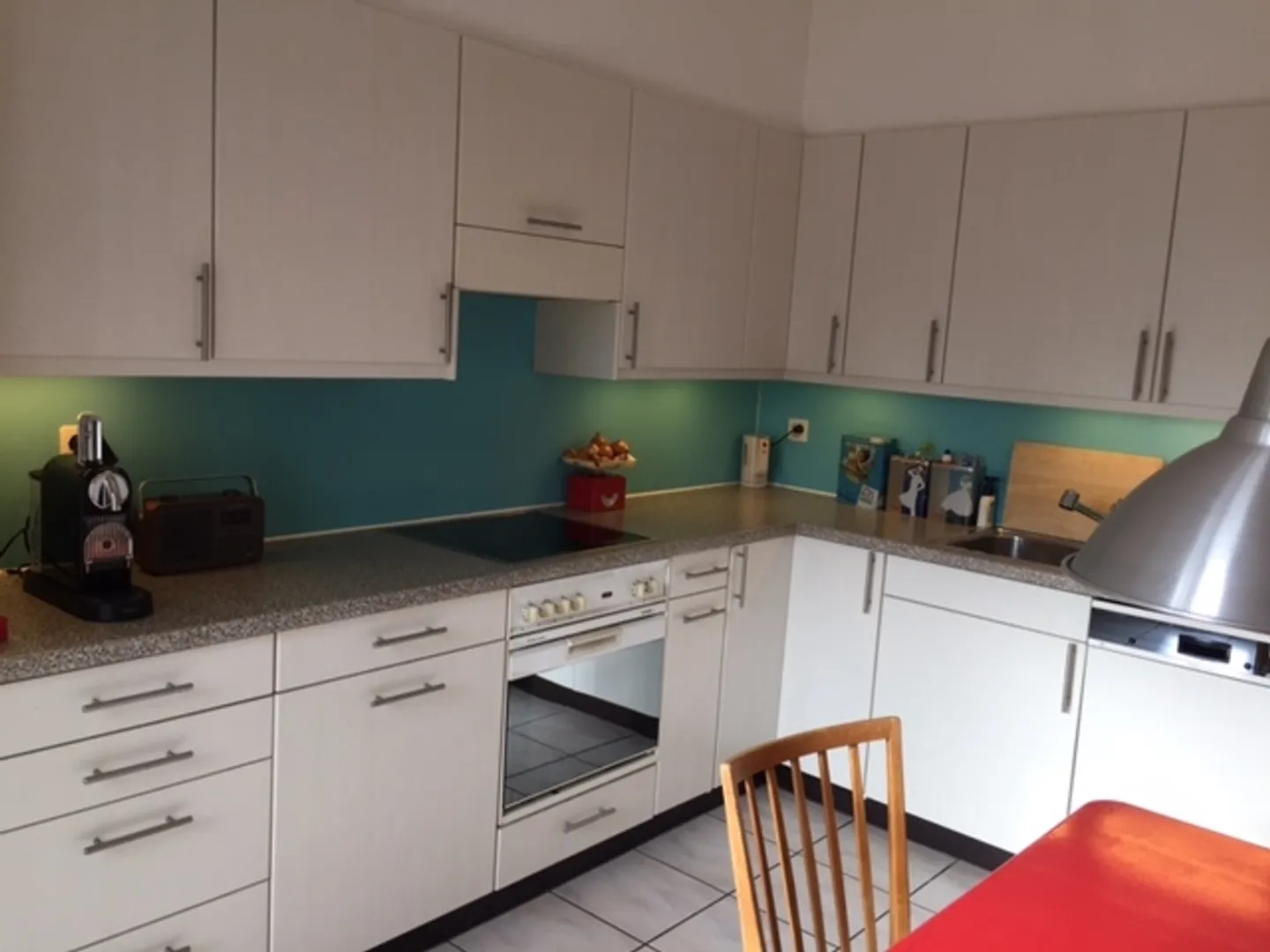 Central 4.5 room apartment with great wooden floor and high rooms - Photo 3 of 17