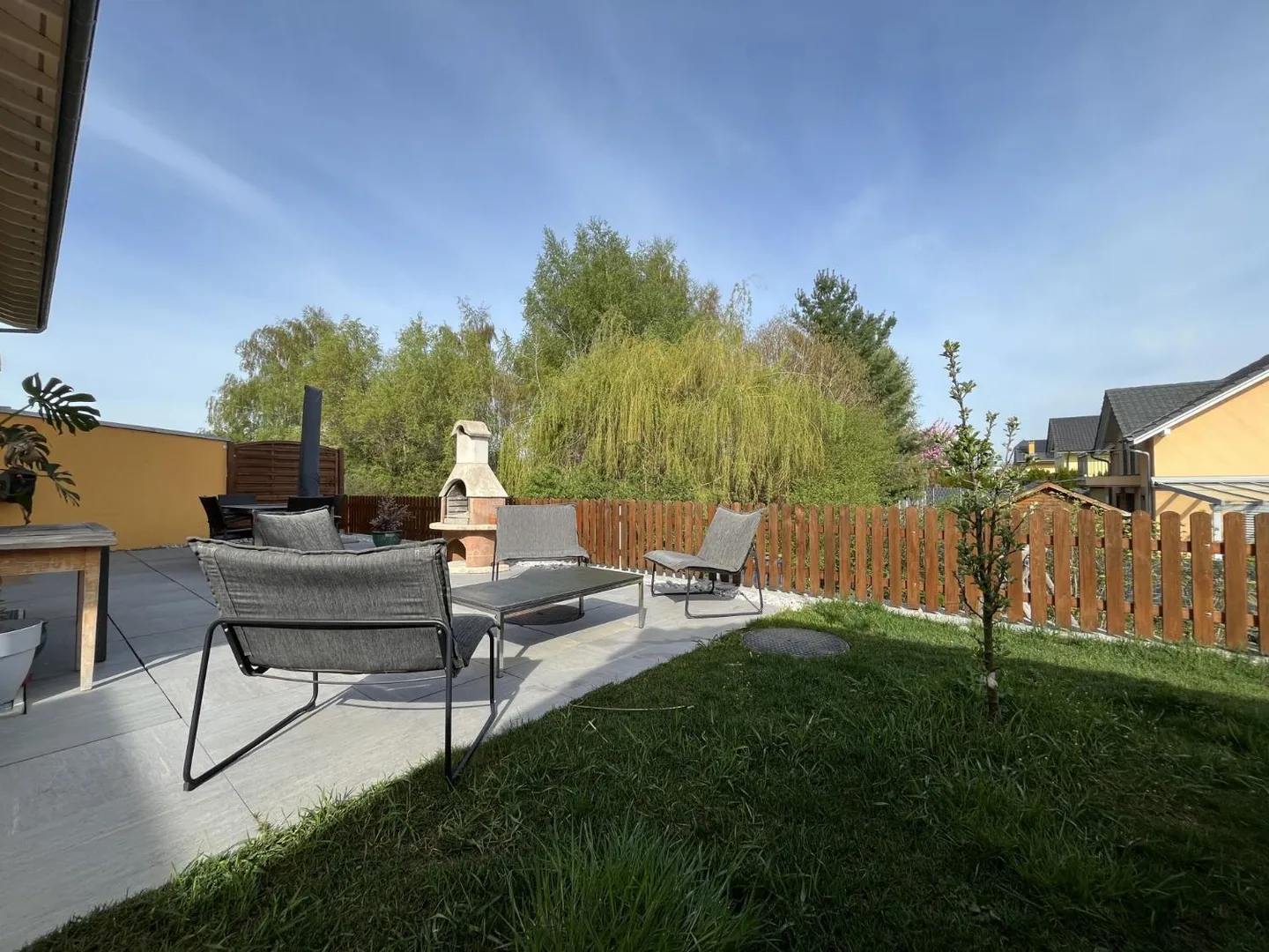 MAGNIFICENT SEMI-DETACHED VILLA, IN A QUIET LOCATION - Photo 1 of 13