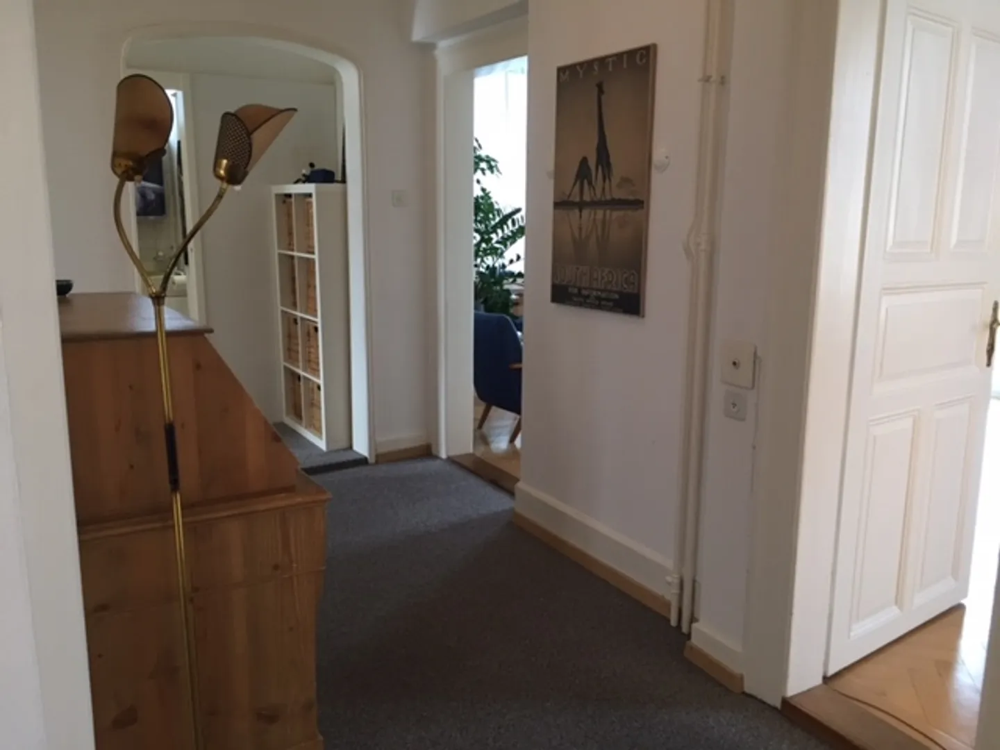 Central 4.5 room apartment with great wooden floor and high rooms - Photo 15 of 17