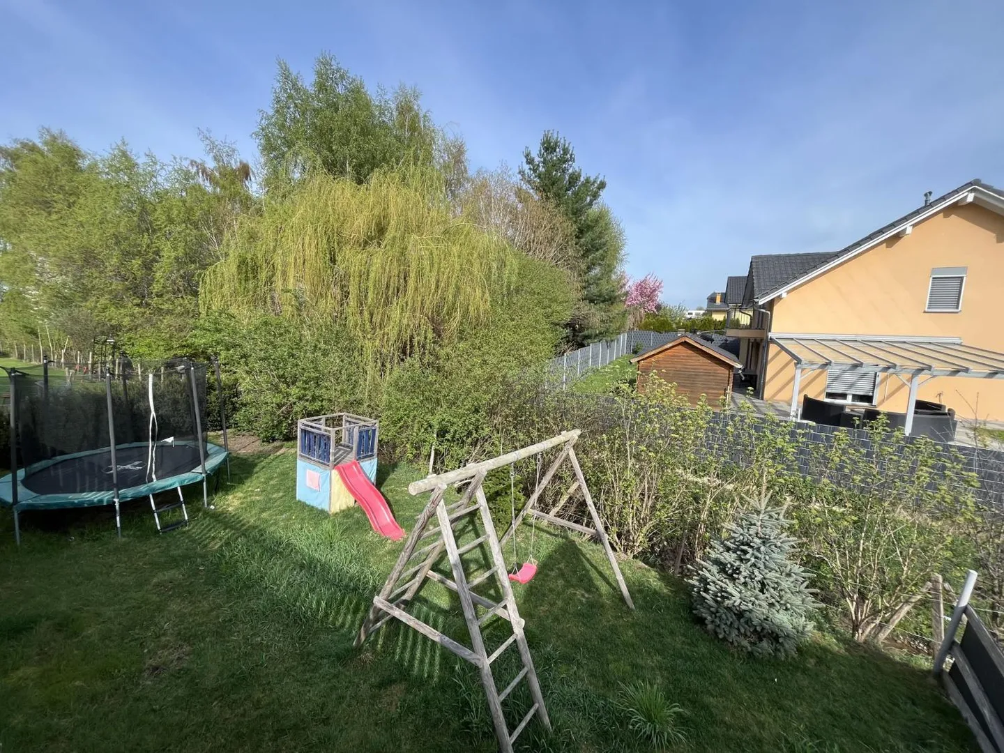 MAGNIFICENT SEMI-DETACHED VILLA, IN A QUIET LOCATION - Photo 2 of 13