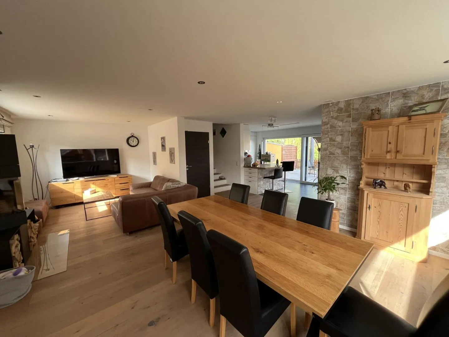 MAGNIFICENT SEMI-DETACHED VILLA, IN A QUIET LOCATION - Photo 13 of 13