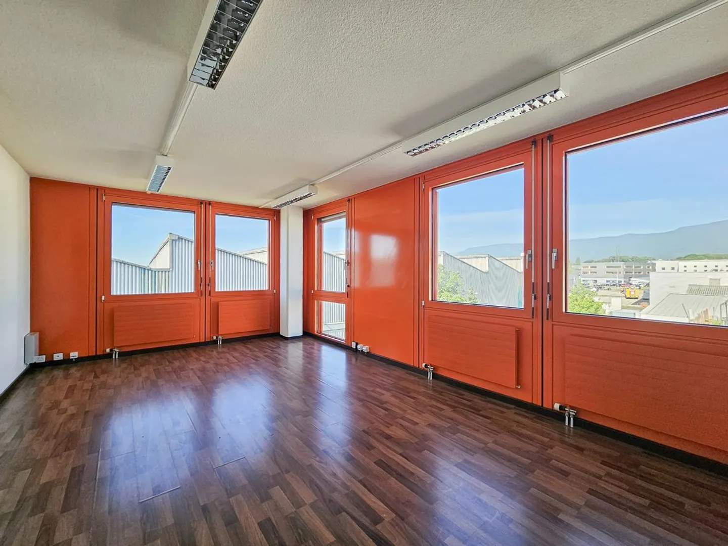 Spacious Office Space in Nyon - Photo 4 of 5