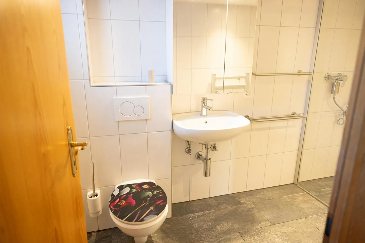 Maison individuelle de 7,5 pièces (maison intergénérationnelle) à louer - Photo 5 sur 17