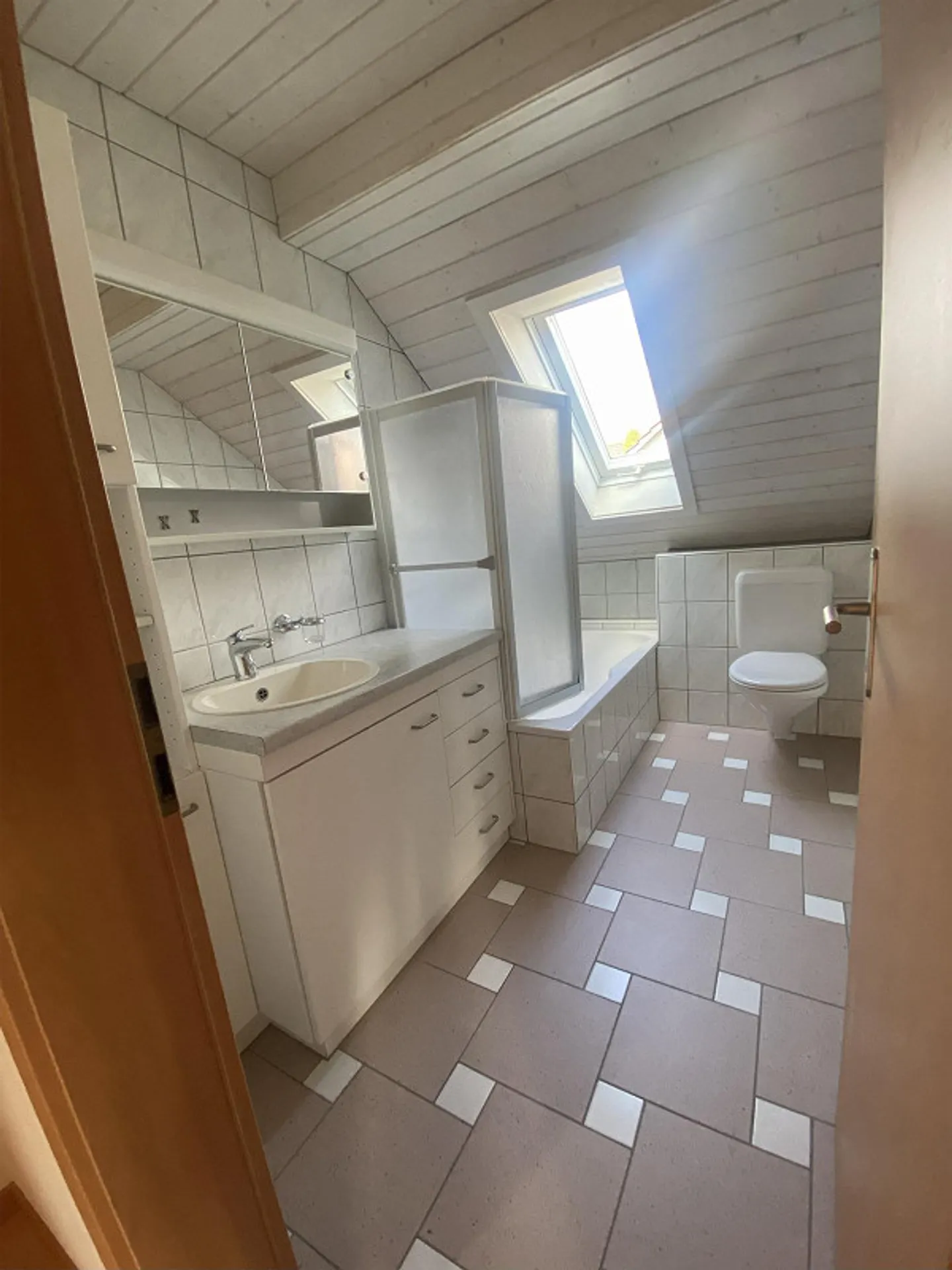 Wohnen in Elgg (4.5 Zi mit Schlosssicht) - Foto 7 von 11