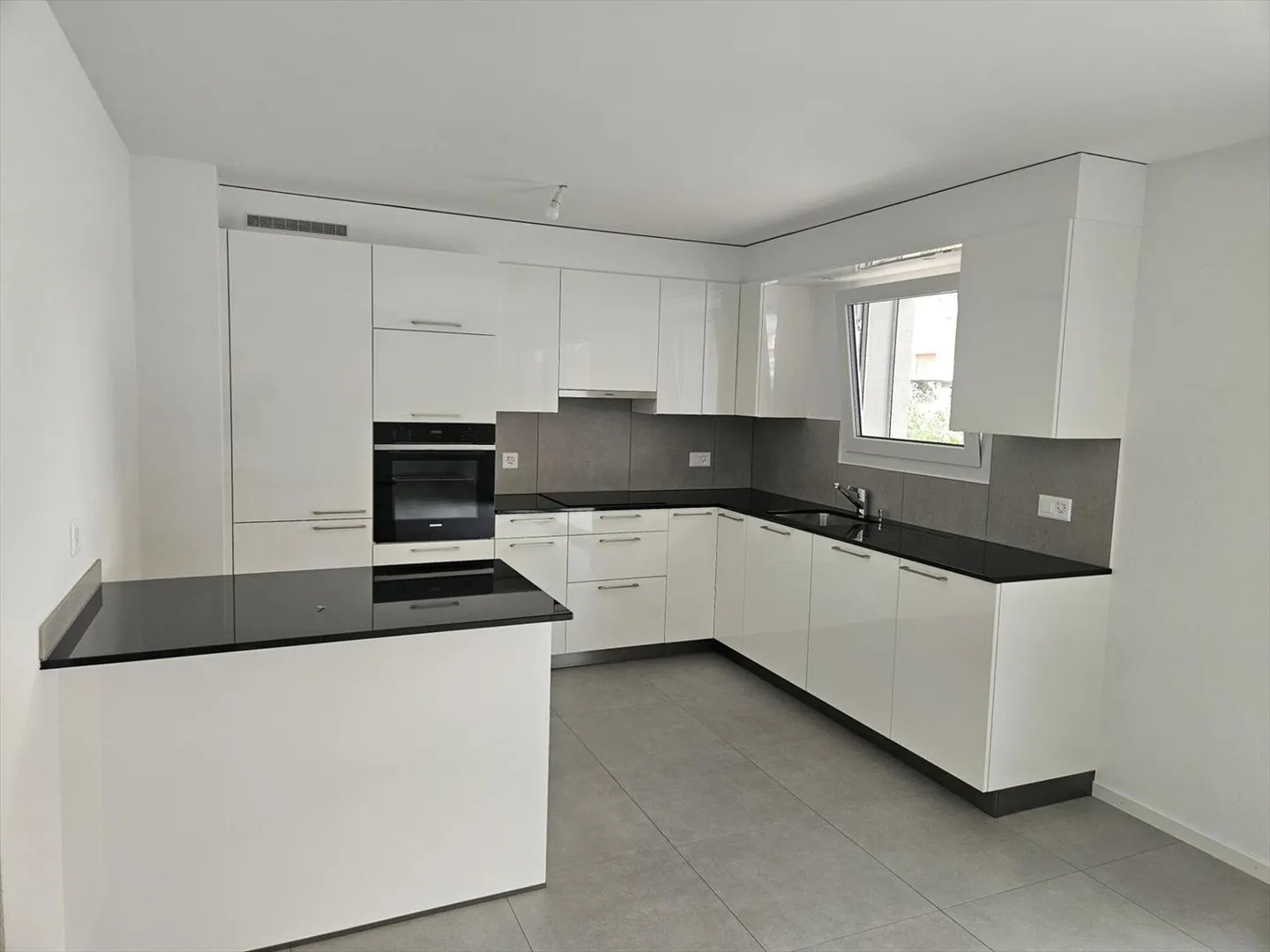 FOR RENT - Magnificent new 4.5-room apartment in Pomy (VD) - Photo 3 of 12