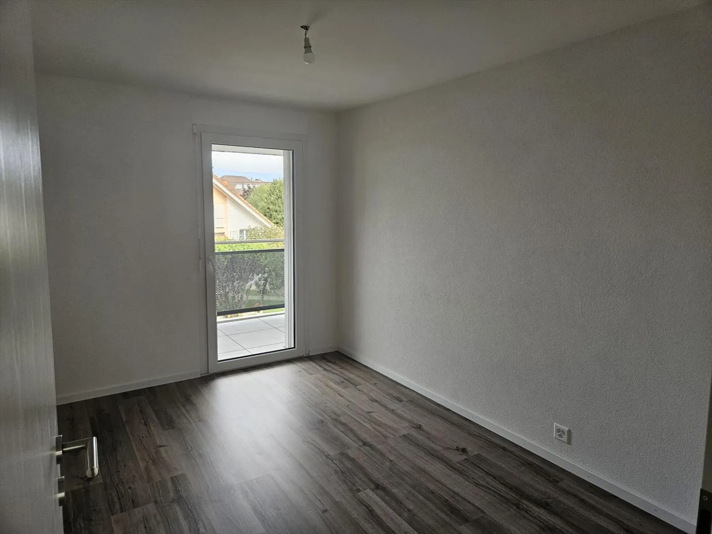 FOR RENT - Magnificent new 4.5-room apartment in Pomy (VD) - Photo 8 of 12