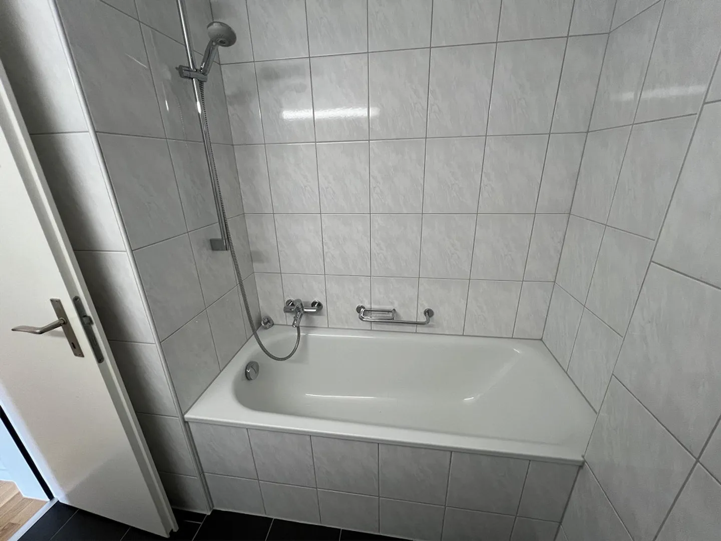Very nice 3.5 room apartment (77m2) in a quiet residential area - Photo 7 of 8