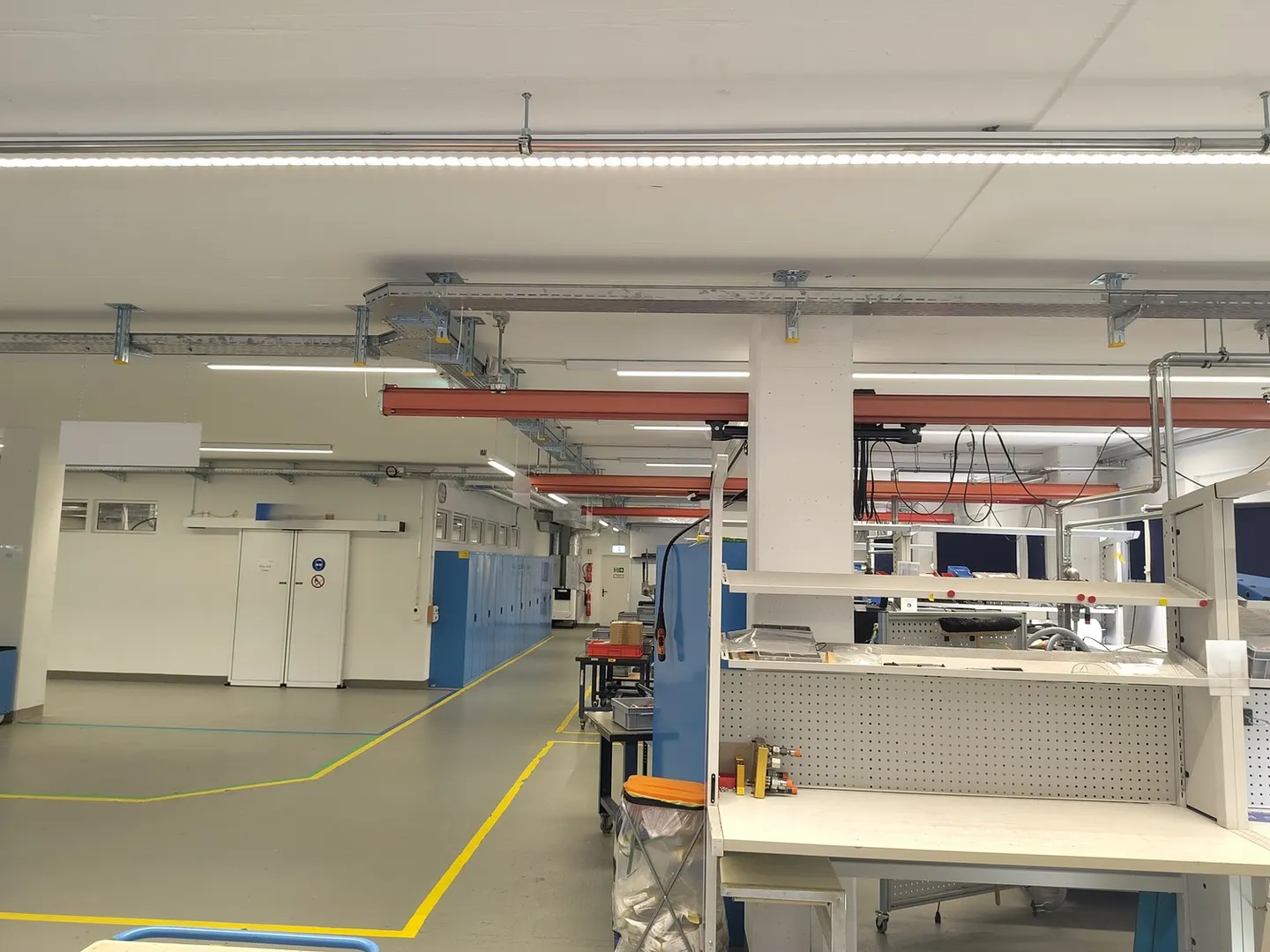 Espace de stockage et commercial au rez-de-chaussée à prix forfaitaire - Photo 3 sur 9