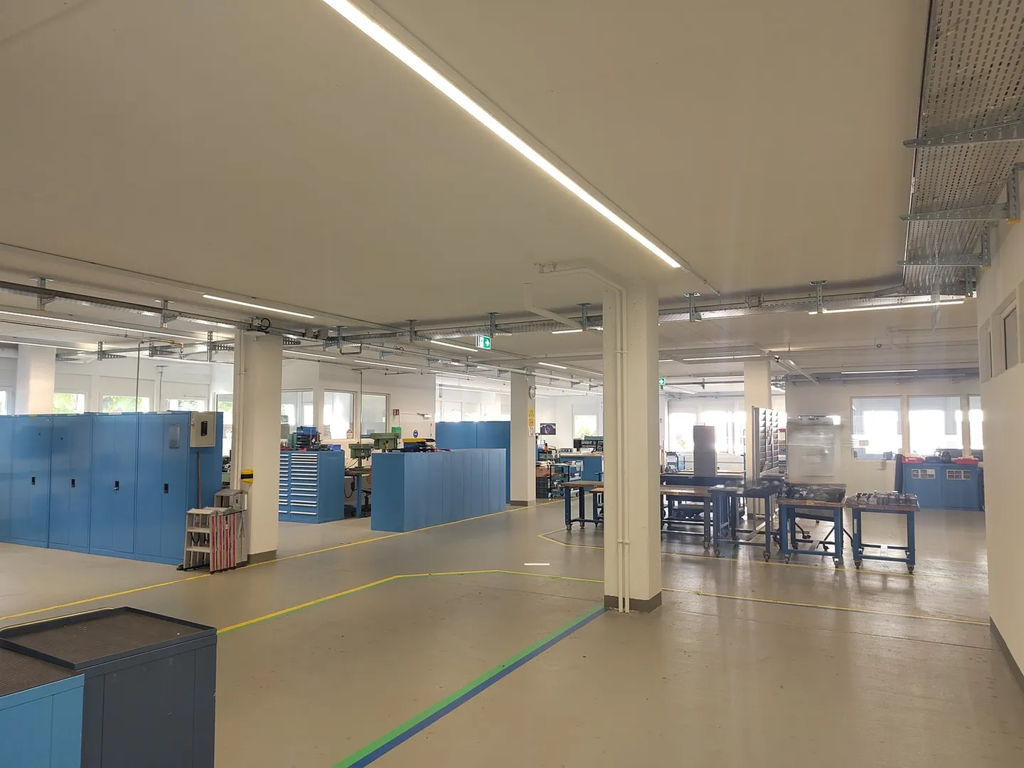Espace de stockage et commercial au rez-de-chaussée à prix forfaitaire - Photo 4 sur 9