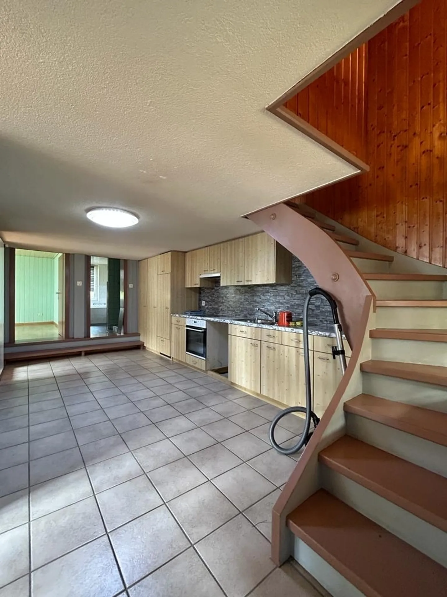 Gemütliches Einfamilienhaus in Rebstein mit Garten - Foto 4 von 12