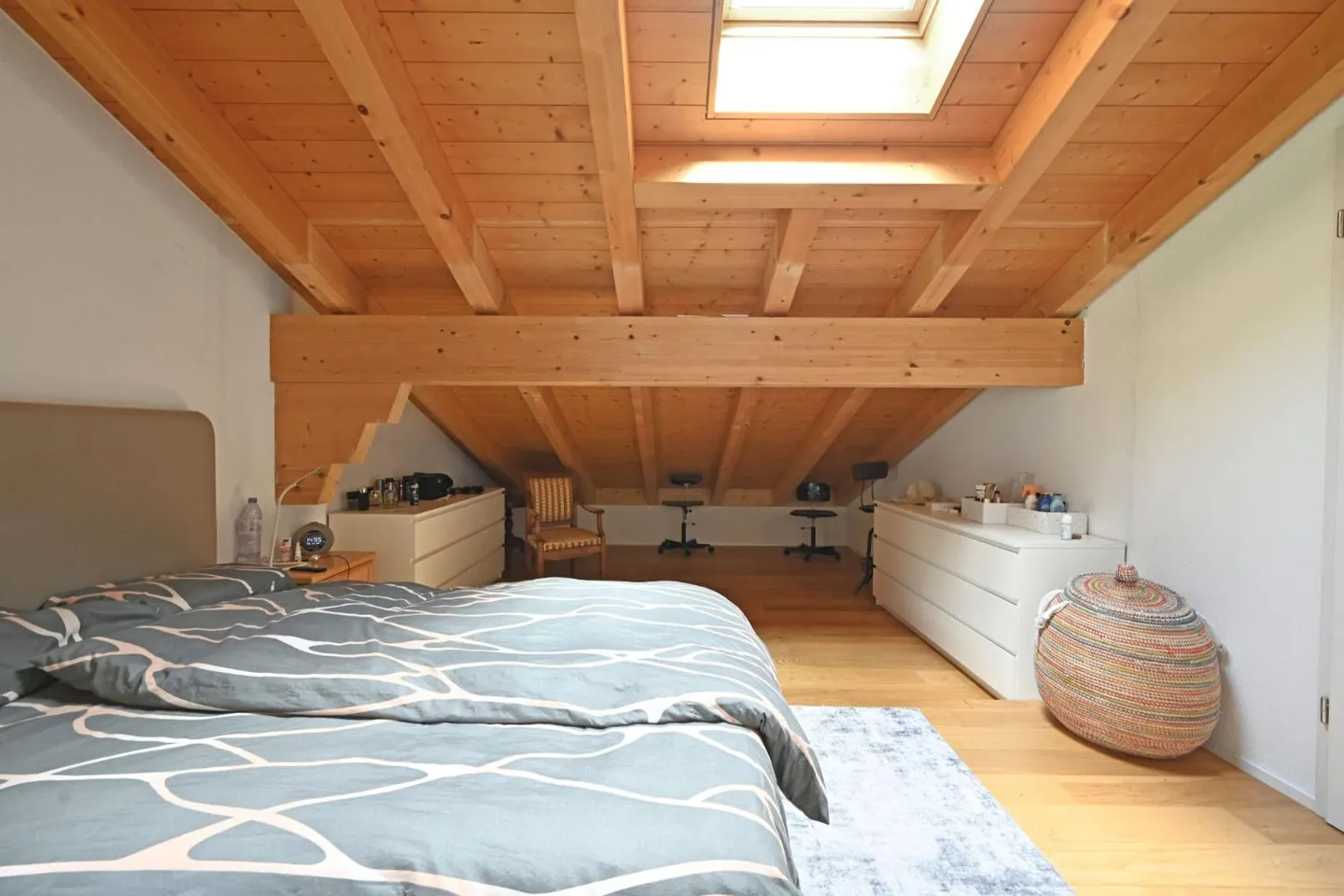 Charmante maisonette de 3,5 pièces avec galerie en pente - Photo 11 sur 13