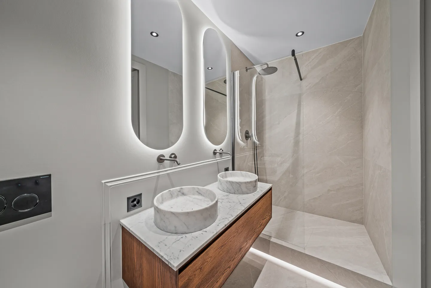 Prestige-Wohnung, Seeblick, ideale Lage, vollständig renoviert - Foto 8 von 11