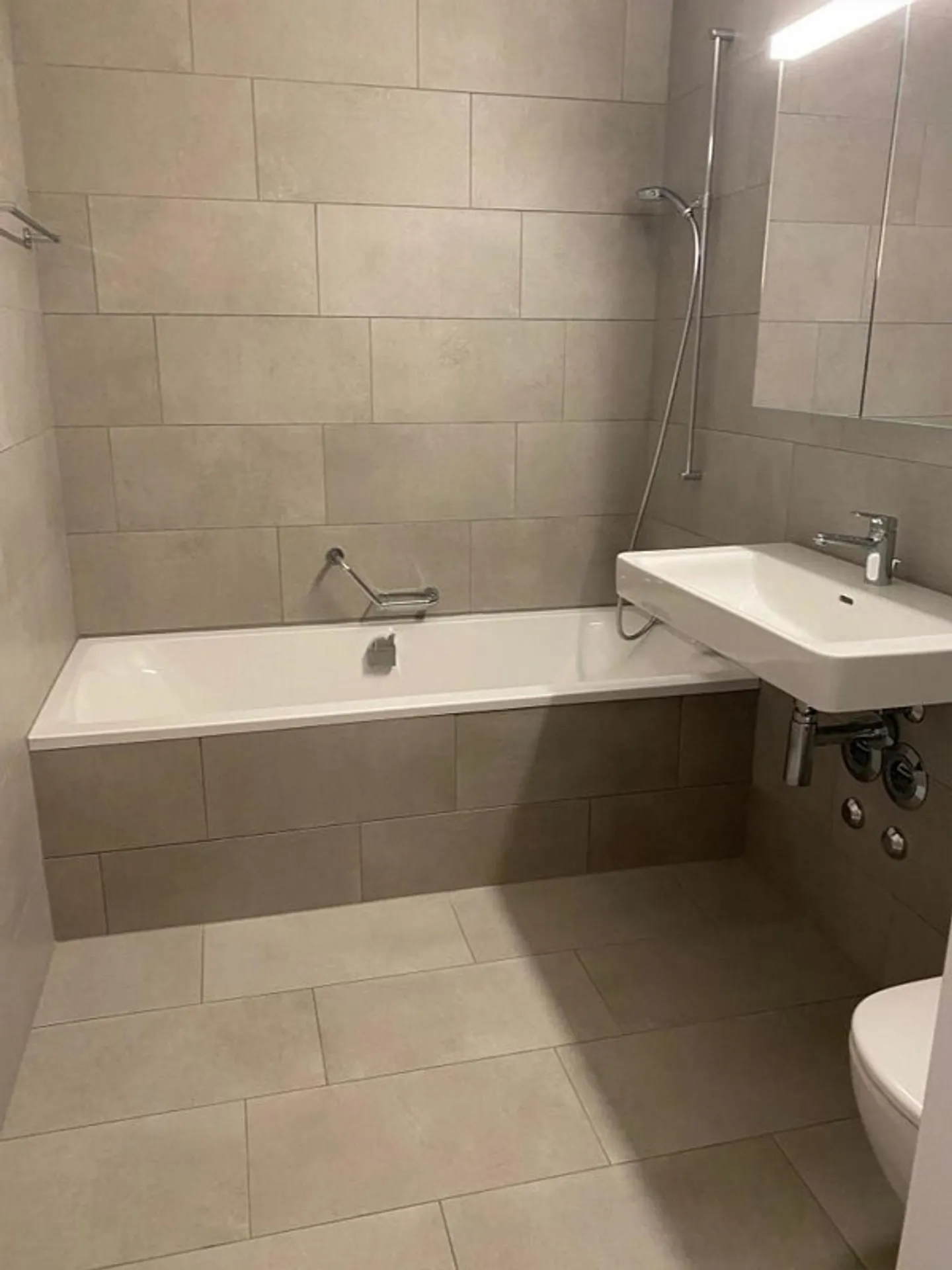 Bright and modern 4.5-room apartment (139 m²) in Zurich 8041 - Photo 6 of 8