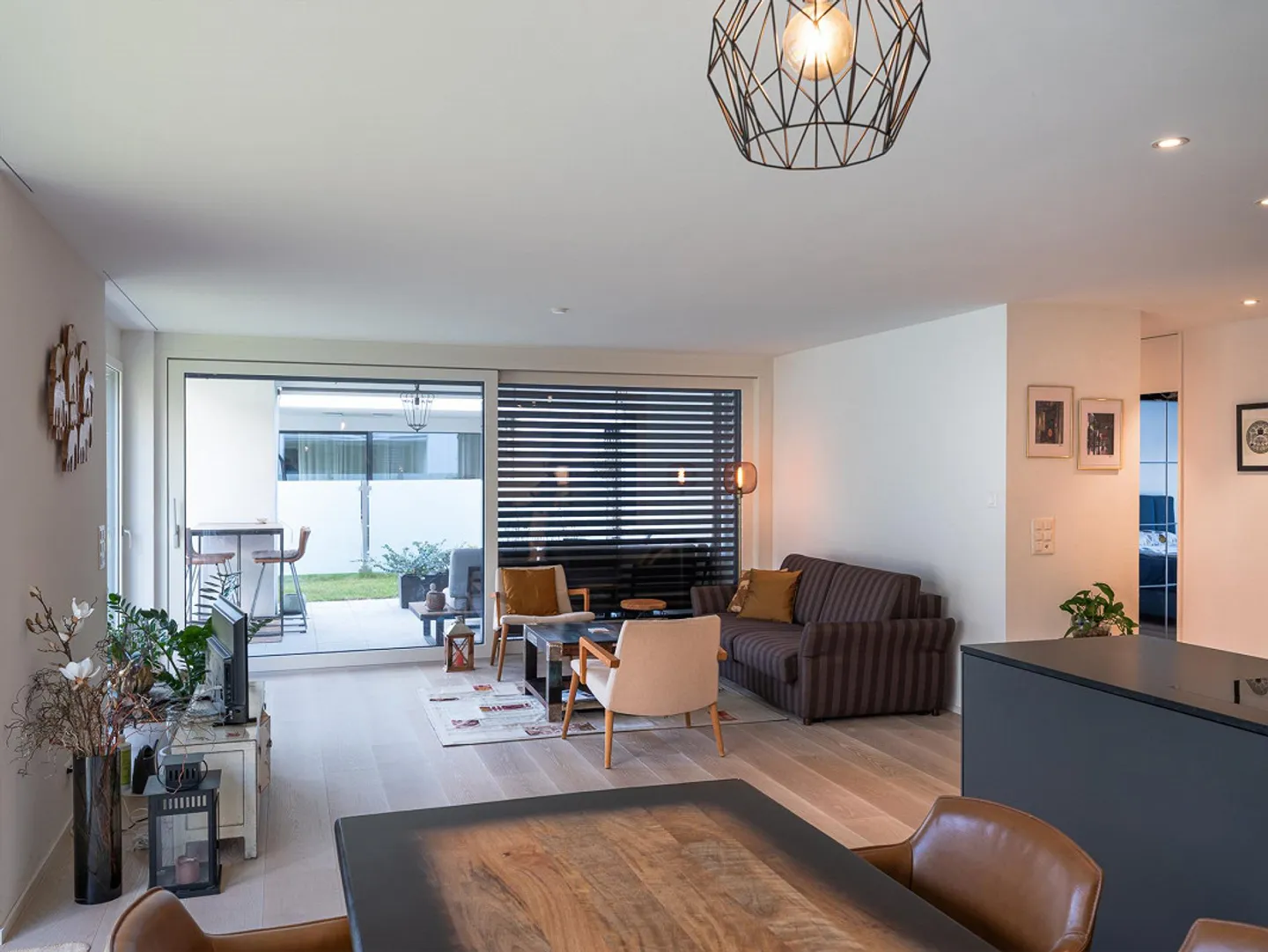 Appartement de 4,5 pièces au rez-de-chaussée à Arlesheim à louer - Photo 8 sur 21