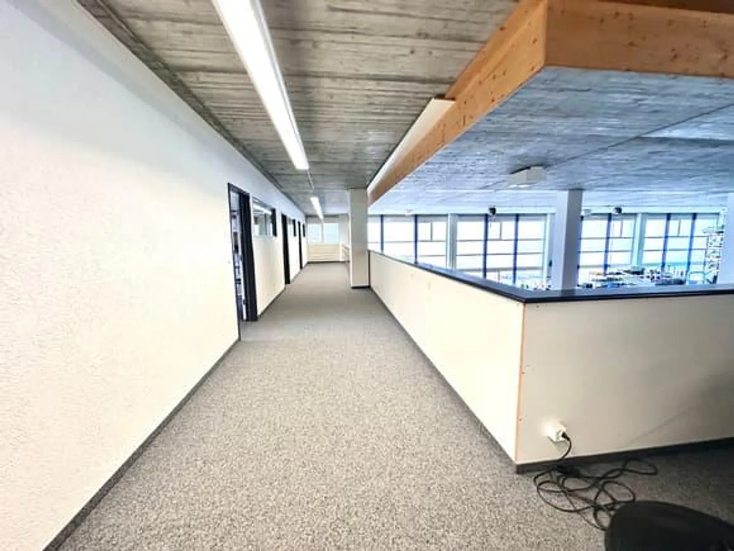 Attractive commercial spaces for rent - Photo 5 of 11