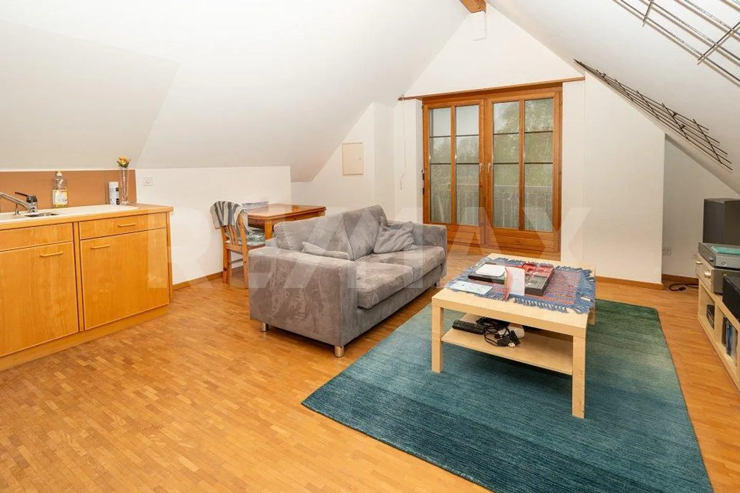 Charmante  2½-Zimmer Dachwohnung - Foto 3 von 8