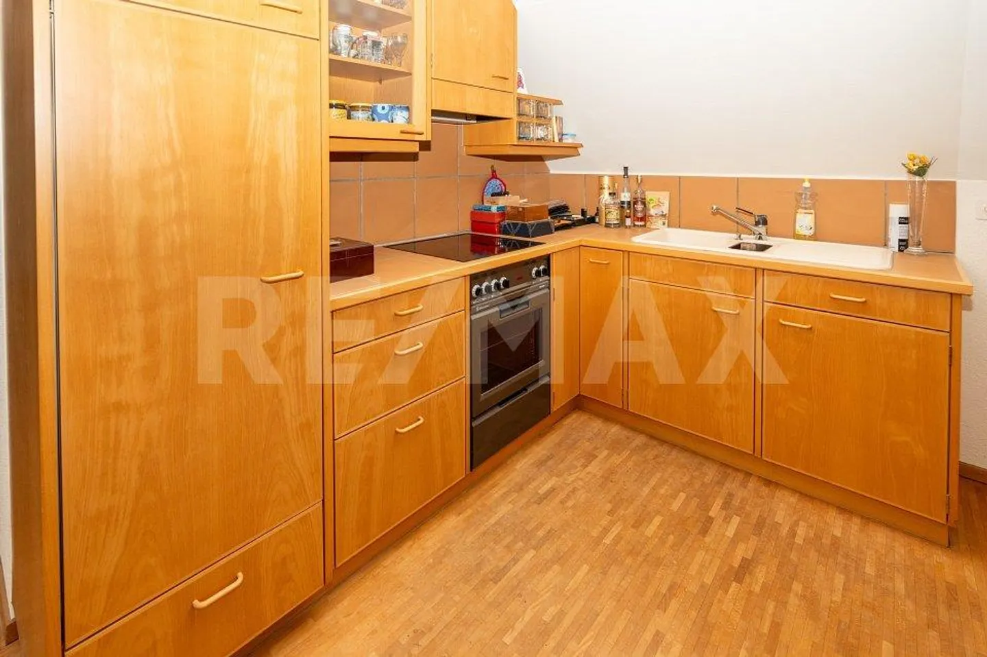 Charmante  2½-Zimmer Dachwohnung - Foto 4 von 8