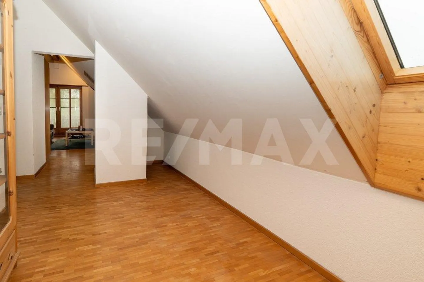 Charmante  2½-Zimmer Dachwohnung - Foto 7 von 8