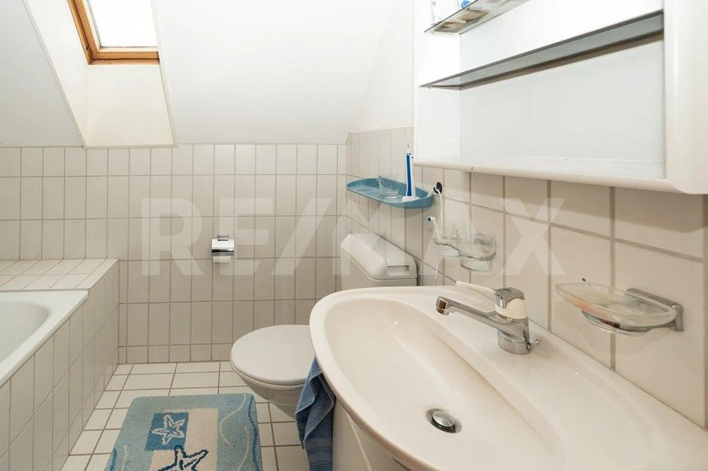 Charmante  2½-Zimmer Dachwohnung - Foto 8 von 8