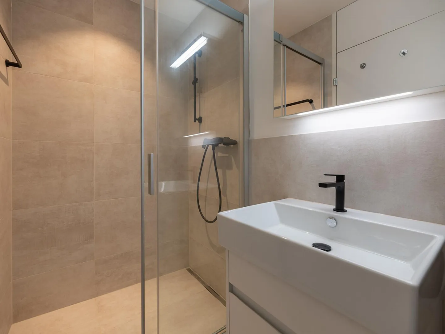 Appartement de 4,5 pièces au rez-de-chaussée à Arlesheim à louer - Photo 18 sur 21