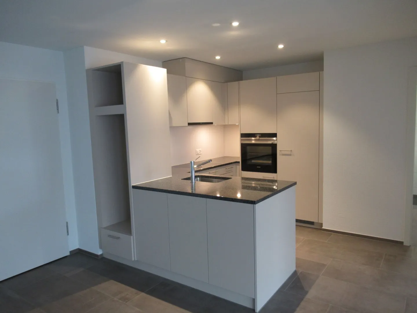 appartement situé au centre - Photo 2 sur 9
