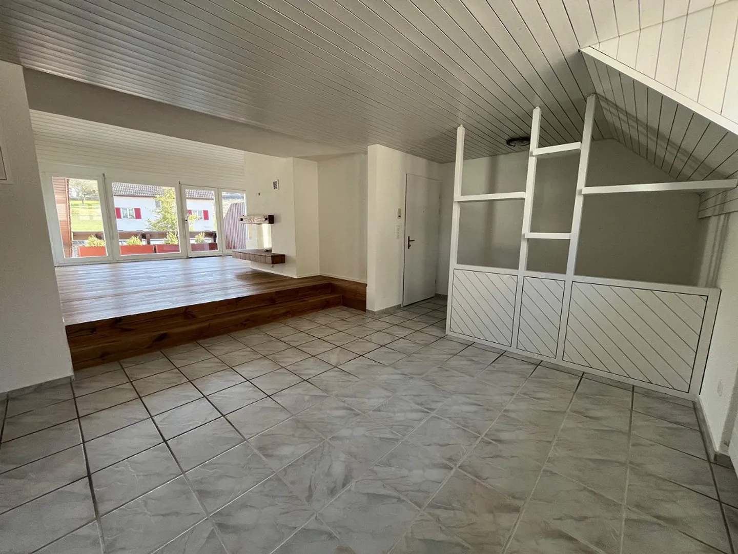 Aussergewöhnliche Maisonette-Wohnung - Foto 3 von 12