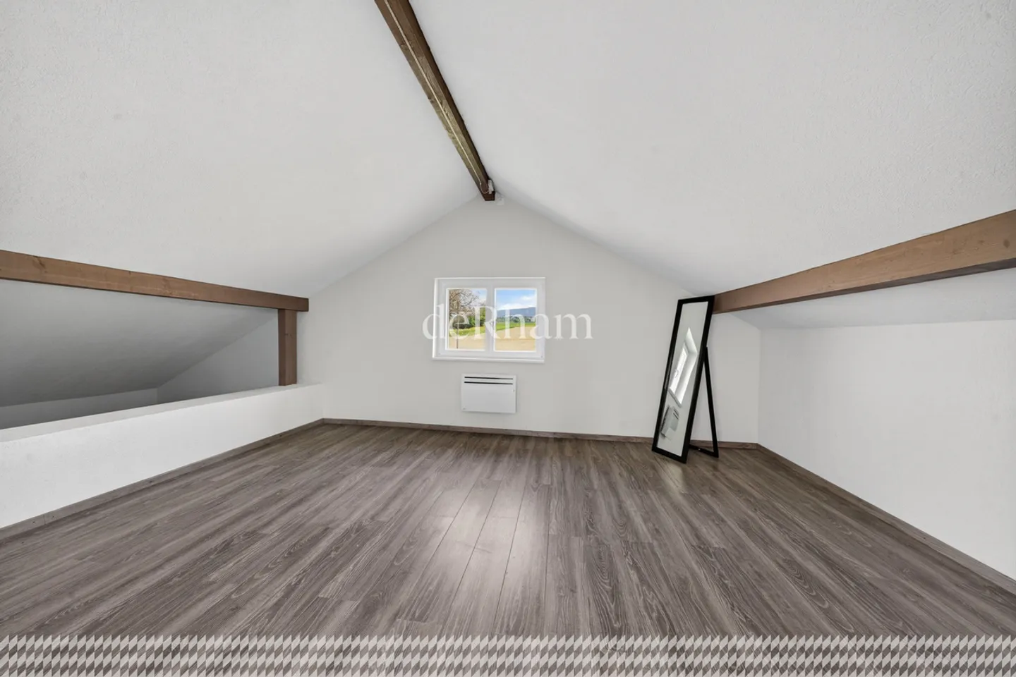 Duplex di 6,5 stanze con balcone, terrazza e giardino - Foto 11 di 14