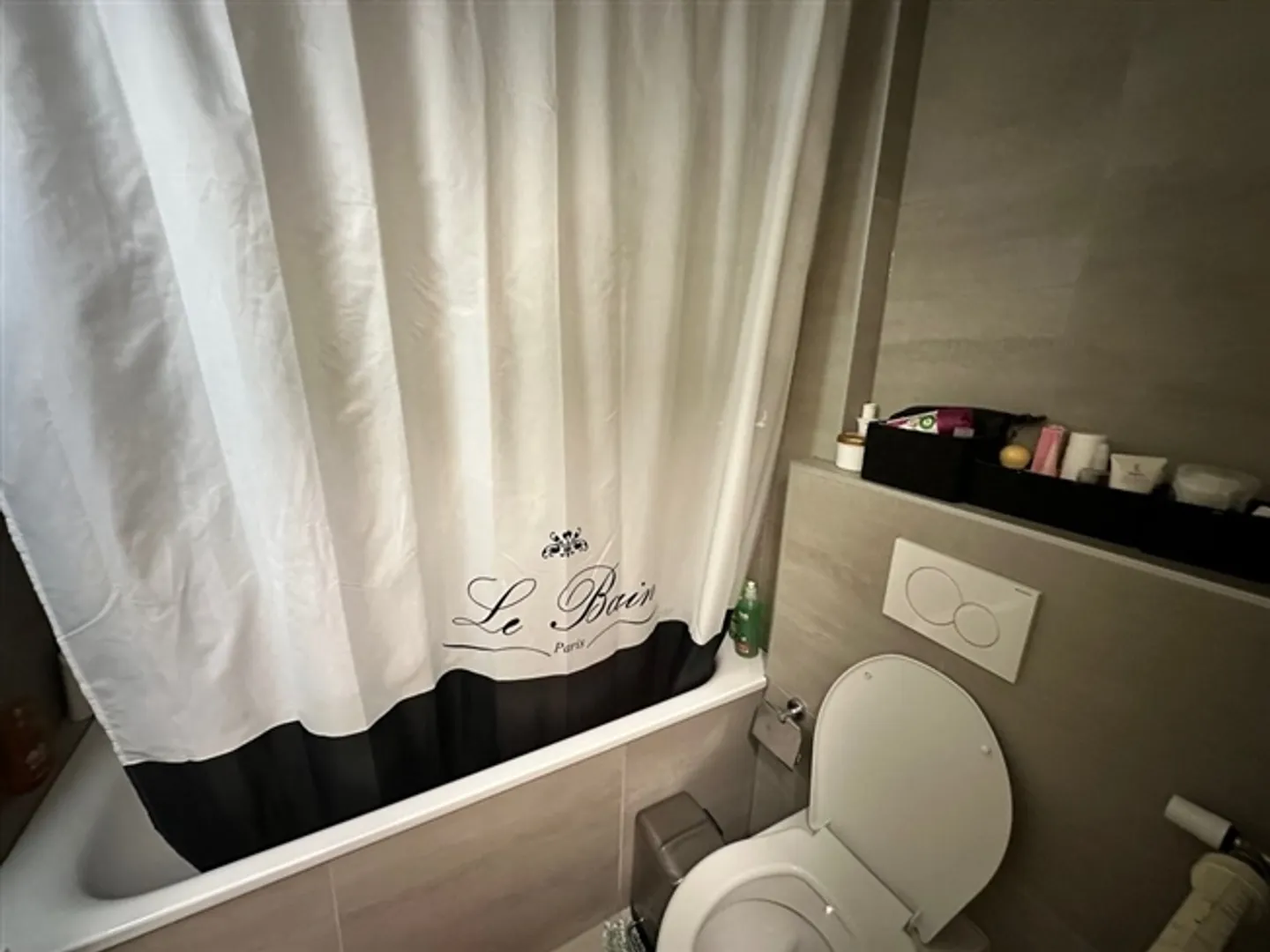 Pretty bright studio in Valency Park - Photo 5 of 6